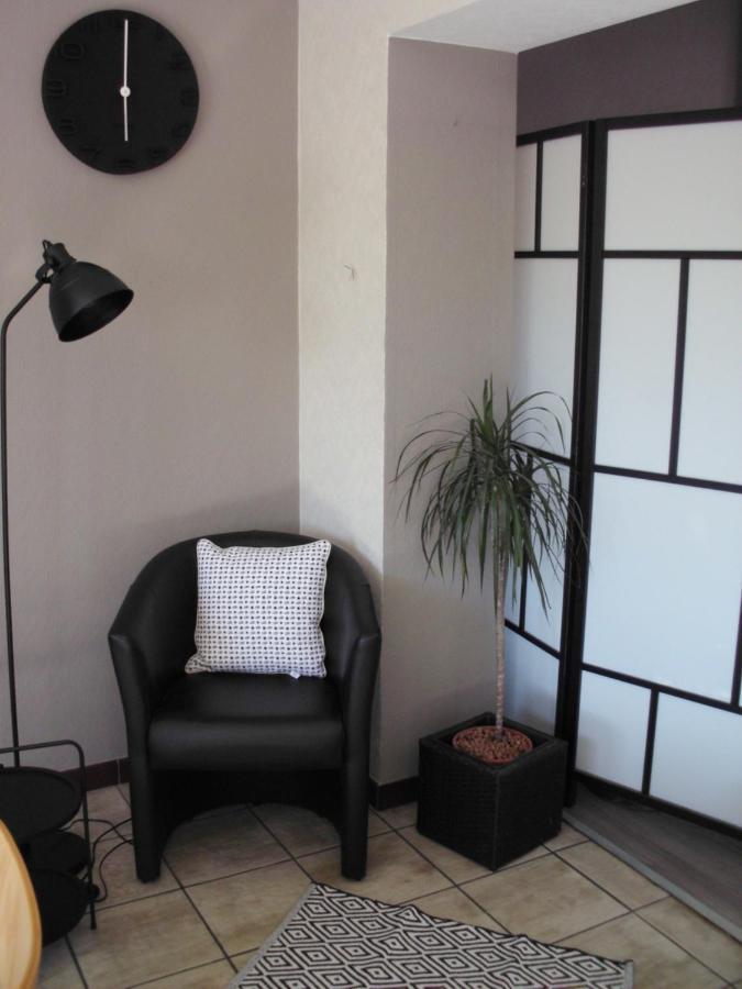 Studio 2 Pers. Tourisme Et Business Apartment Namur Exterior photo