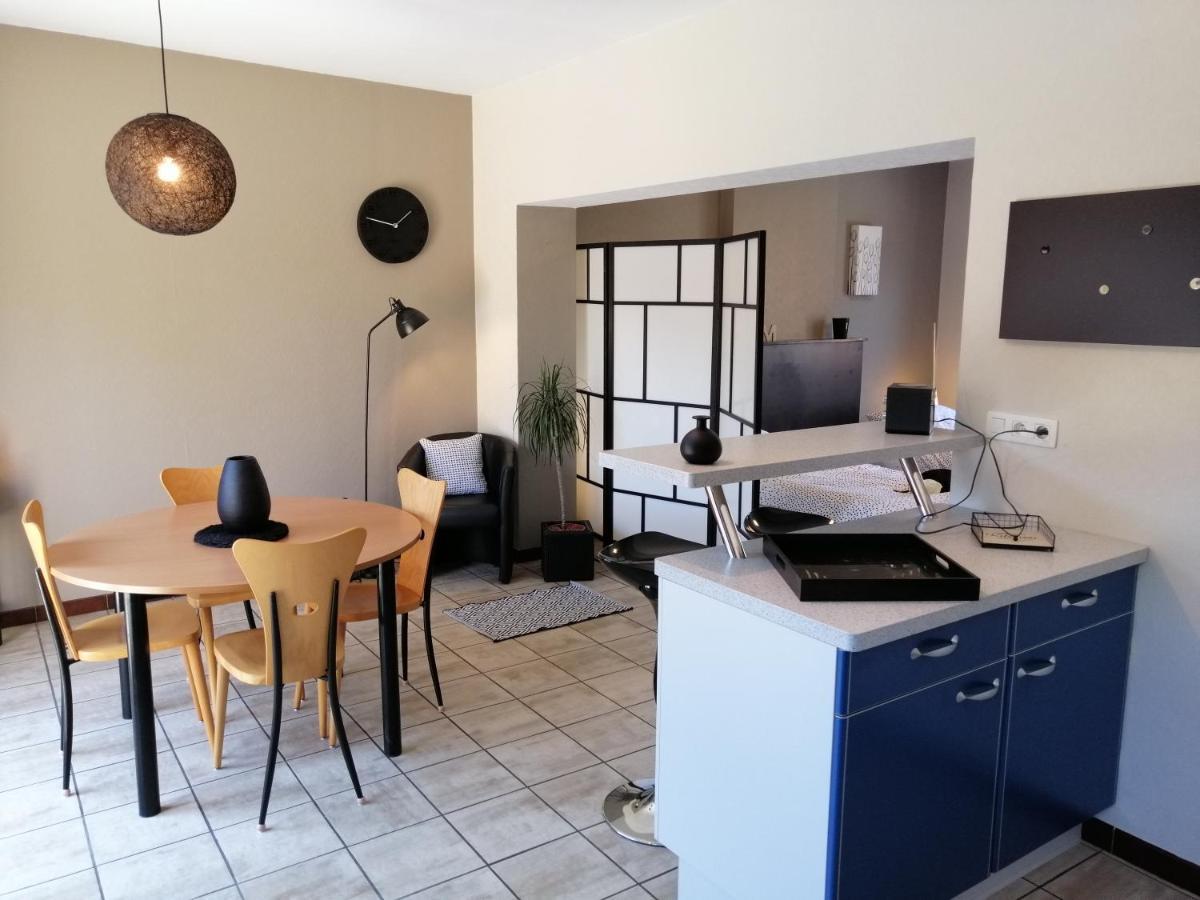 Studio 2 Pers. Tourisme Et Business Apartment Namur Exterior photo
