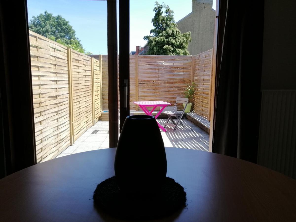 Studio 2 Pers. Tourisme Et Business Apartment Namur Exterior photo
